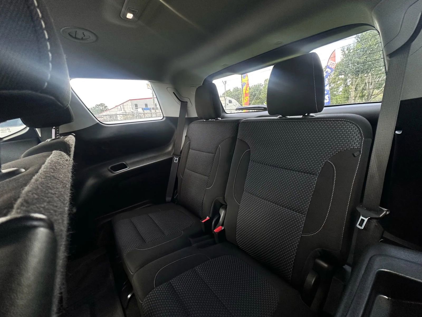 Used 2021 GMC Acadia SLE w/ LPO, Floor Liner Package image 10