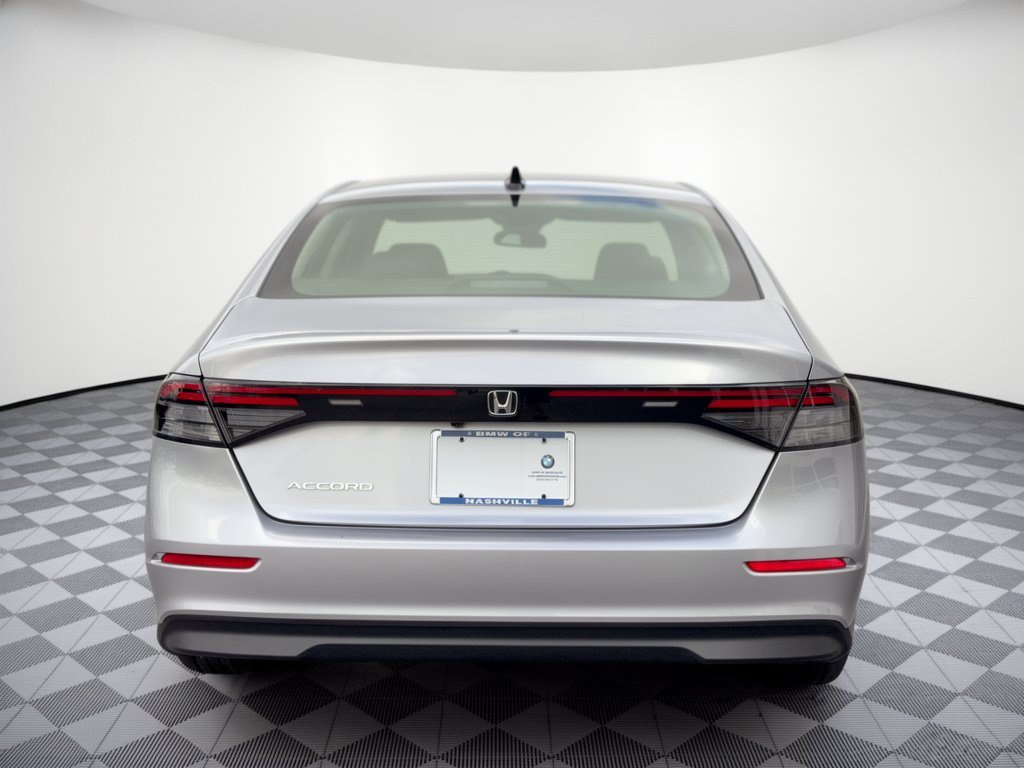 Used 2025 Honda Accord SE image 11