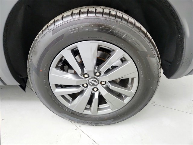 Used 2024 Nissan Pathfinder SV image 41