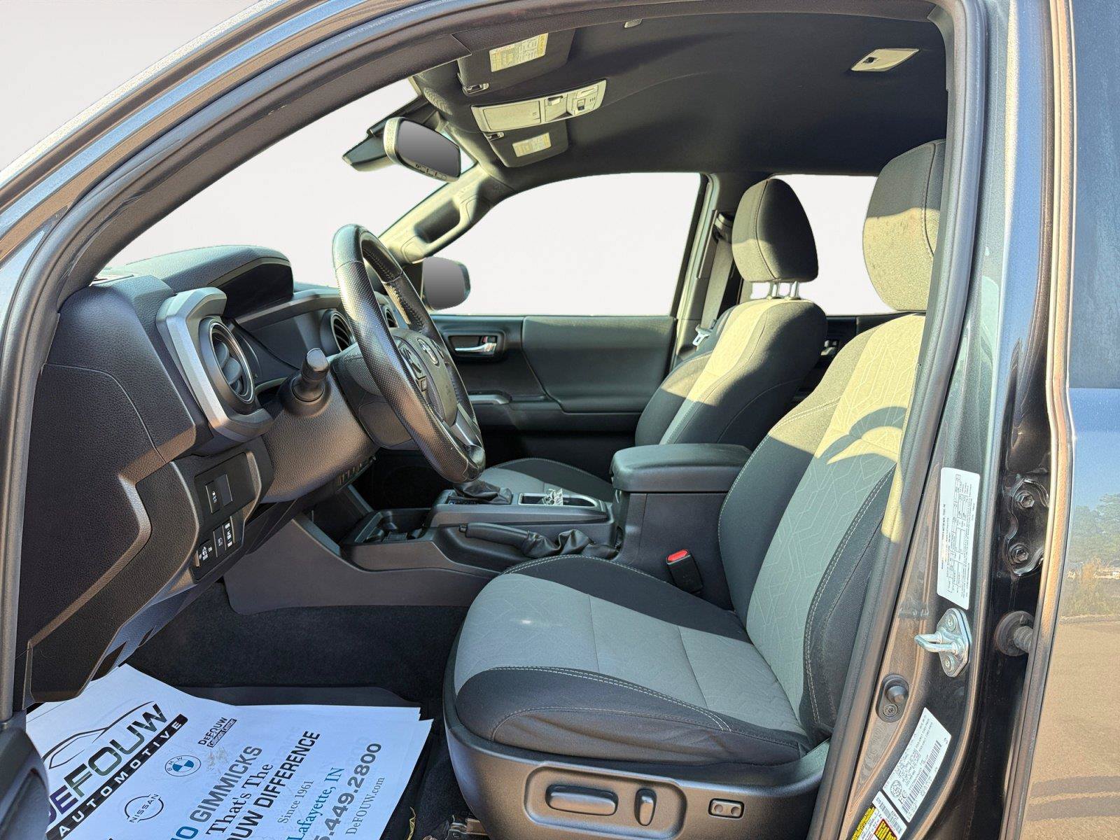 Used 2021 Toyota Tacoma TRD Sport AWD/4WD image 10