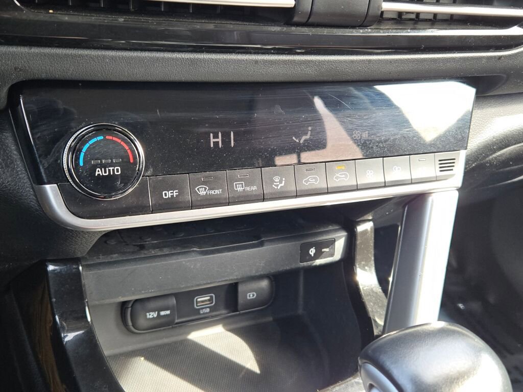 Used 2023 Kia Seltos SX image 26