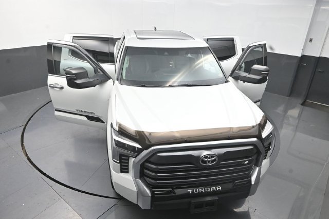 Used 2022 Toyota Tundra Limited AWD/4WD image 30