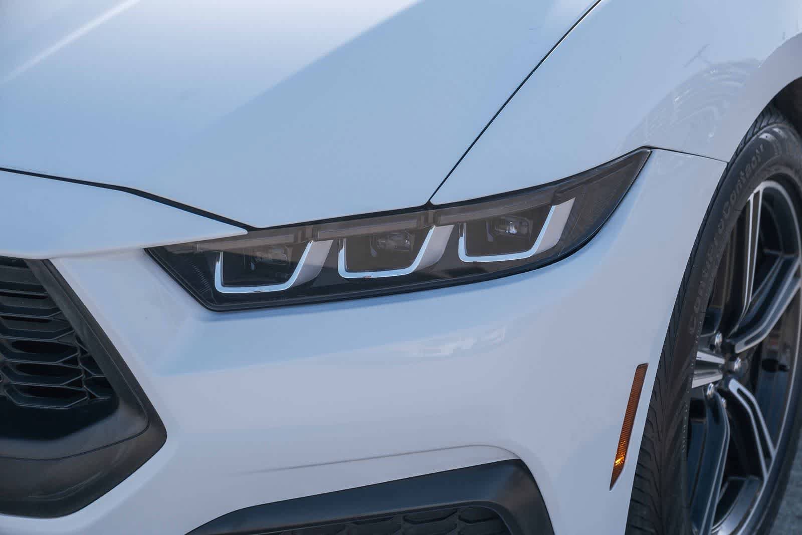 Used 2024 Ford Mustang Coupe RWD image 12