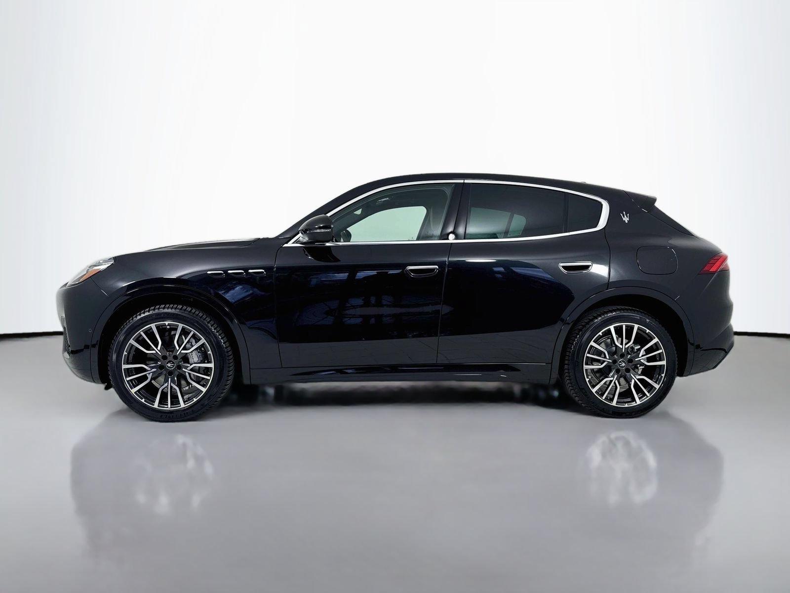 New 2025 Maserati Grecale GT AWD/4WD image 5