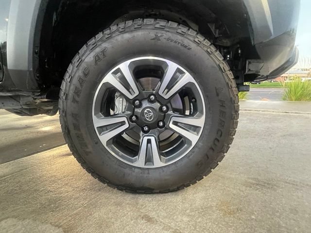 Used 2023 Toyota Tacoma 4x4 Double Cab image 34