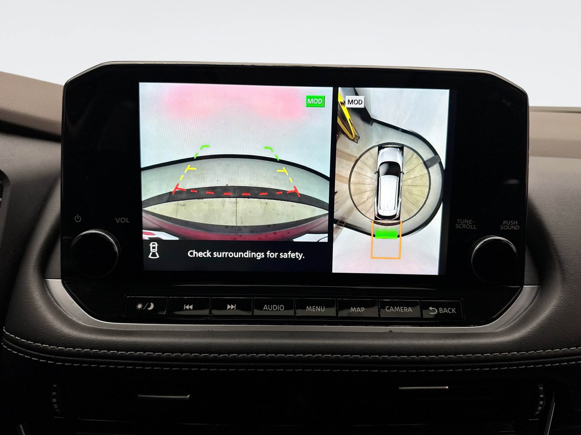 Used 2023 Nissan Rogue SL w/ SL Premium Package image 16