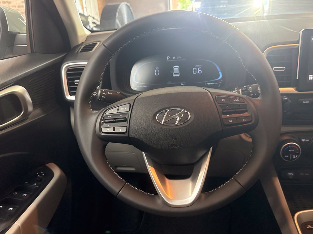New 2026 Hyundai Venue SEL FWD image 19