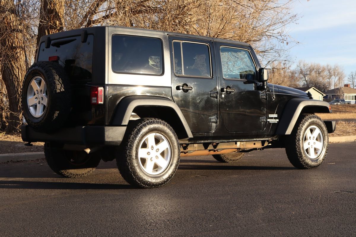 Used 2012 Jeep Wrangler Unlimited Sport image 5