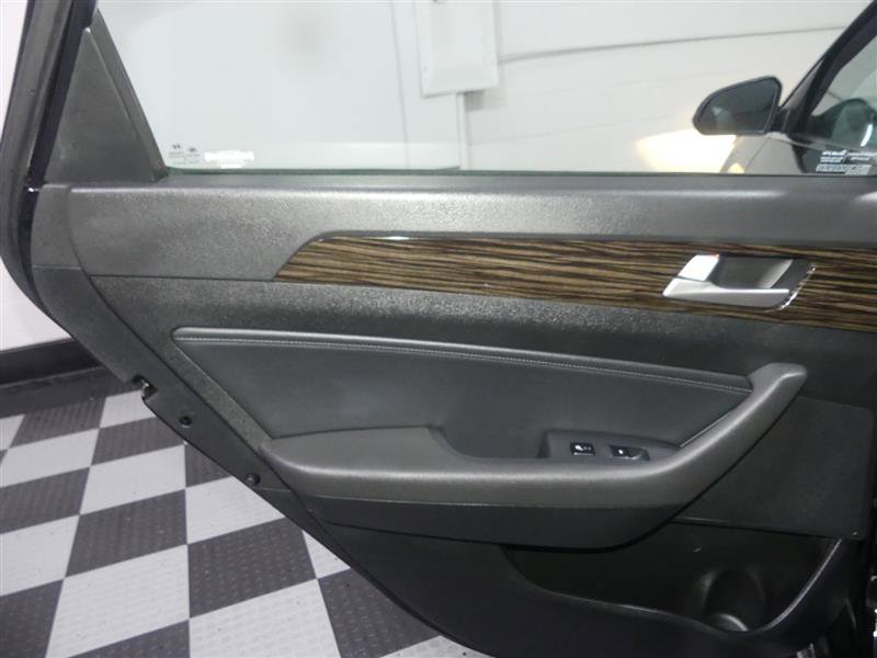 Used 2016 Hyundai Sonata Limited FWD image 24