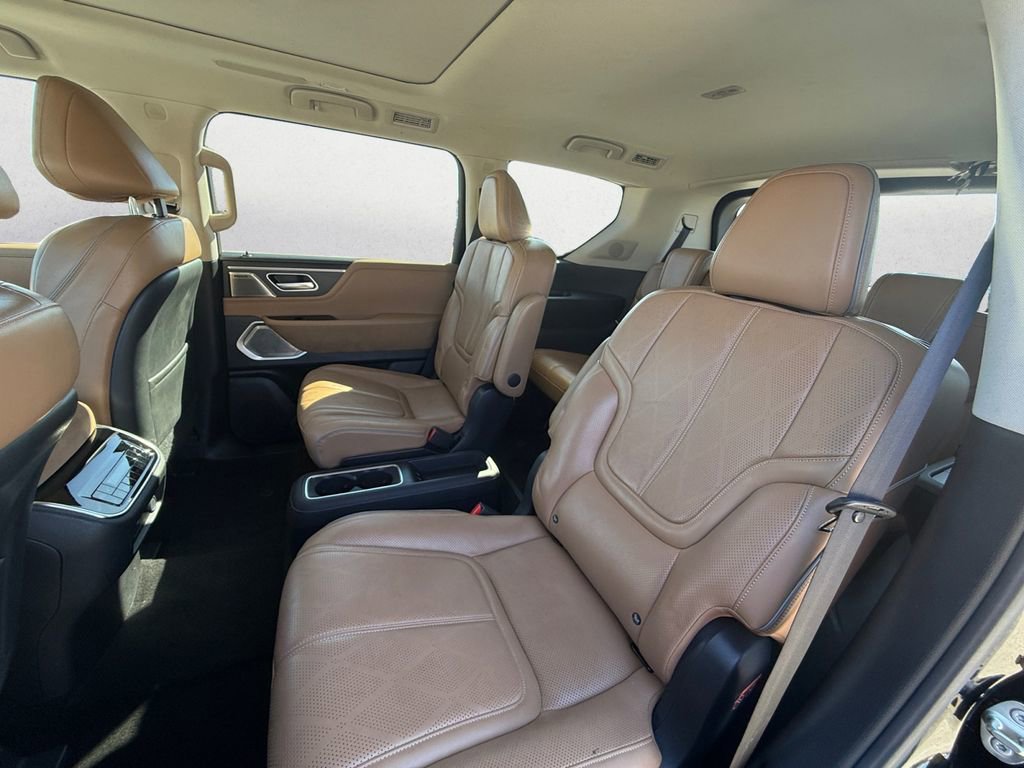 Certified 2025 INFINITI QX80 Sensory image 11