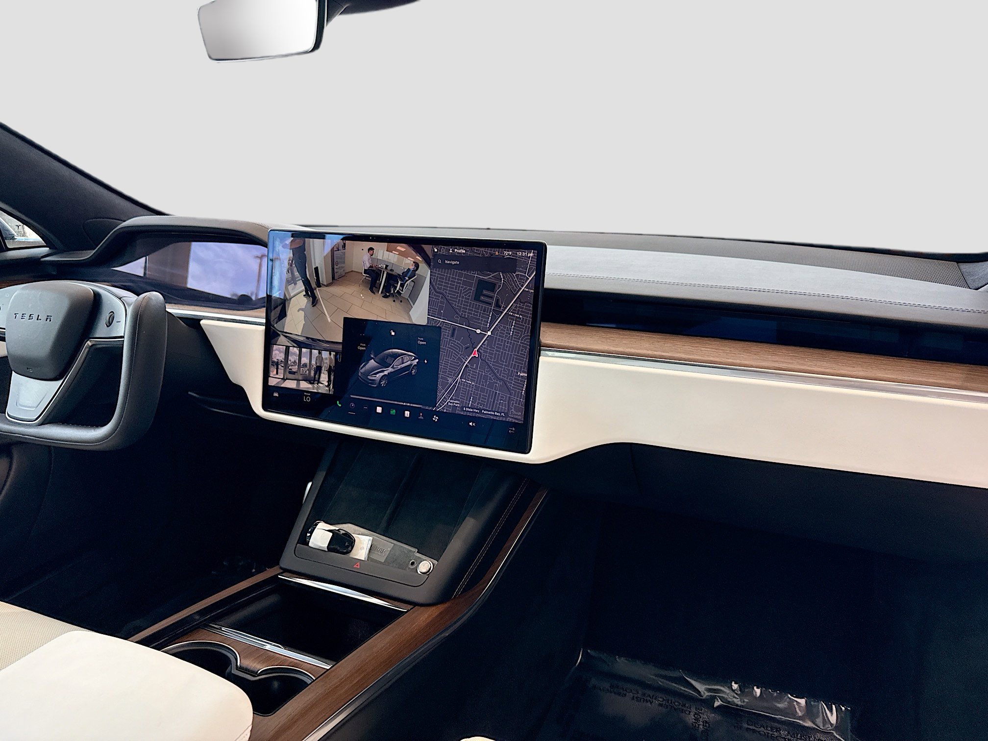 Used 2022 Tesla Model S Plaid image 31