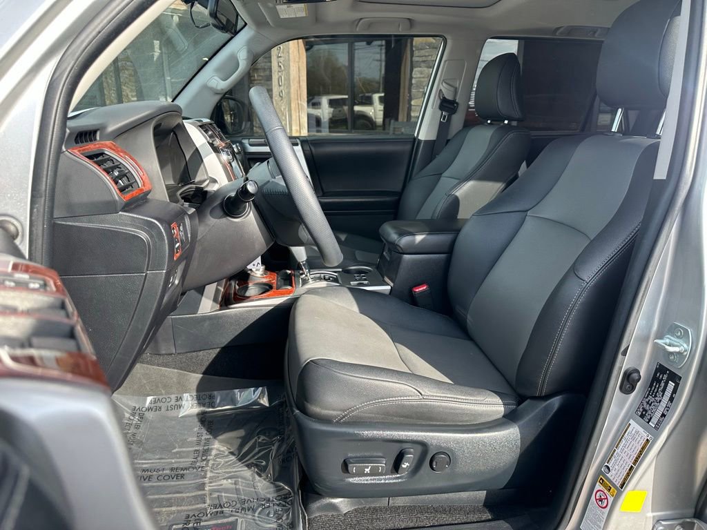 Used 2019 Toyota 4Runner SR5 Premium AWD/4WD image 12