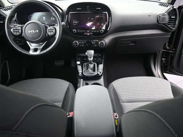 Used 2025 Kia Soul EX image 25