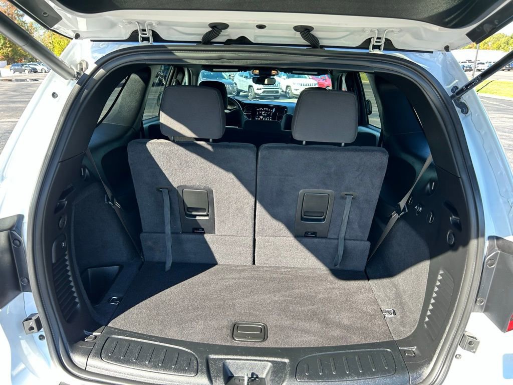 Used 2024 Dodge Durango GT w/ Blacktop Package image 32
