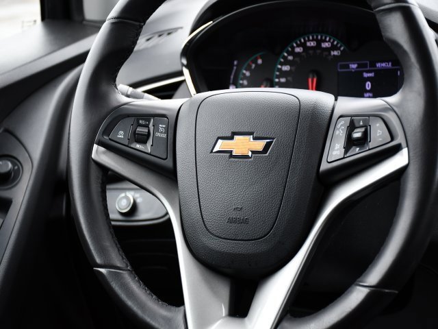 Used 2019 Chevrolet Trax LT w/ LT Convenience Package image 21