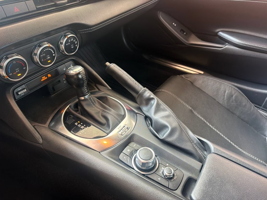 Used 2022 MAZDA MX-5 Miata RF Grand Touring w/ Weather Package RWD image 24