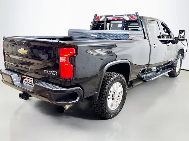 Used 2023 Chevrolet Silverado 3500 High Country w/ LPO, Hitch Package AWD/4WD image 4
