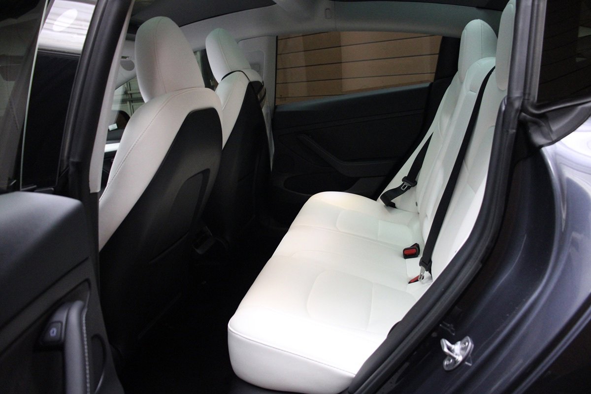 Used 2023 Tesla Model 3 Standard Range image 25
