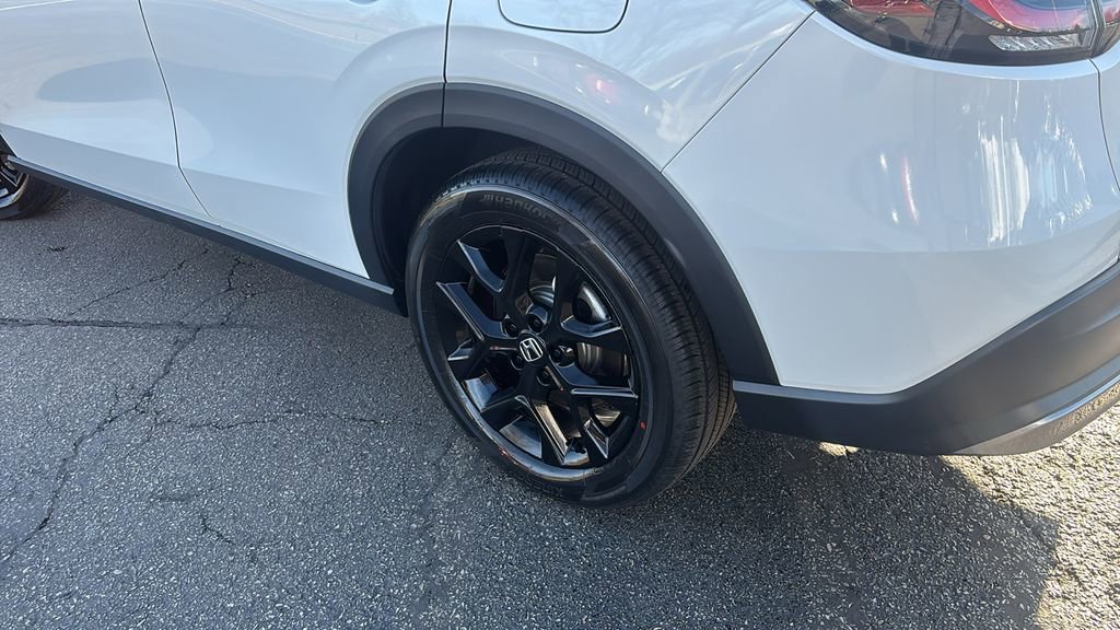 Certified 2023 Honda HR-V Sport image 9