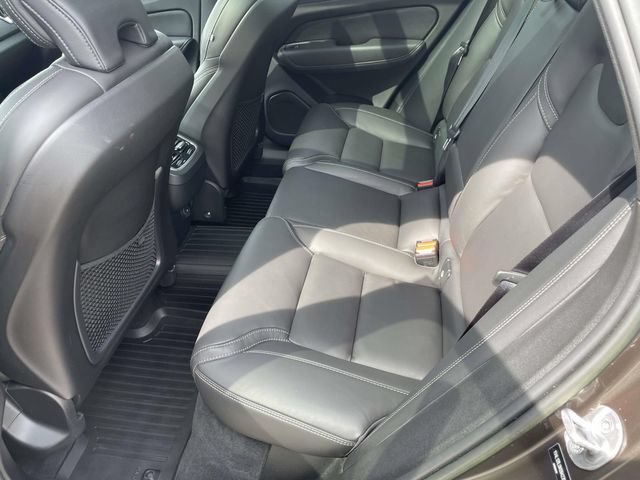 Used 2022 Volvo XC60 B5 Inscription w/ Advanced Package AWD/4WD image 16