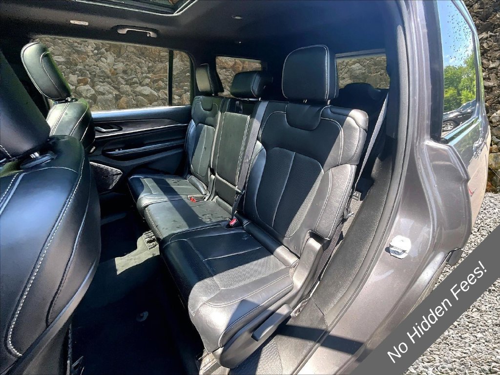 Used 2023 Jeep Grand Cherokee L Overland AWD/4WD image 24