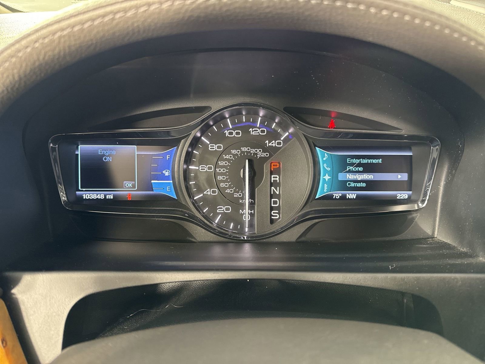 Used 2013 Lincoln MKX AWD image 17