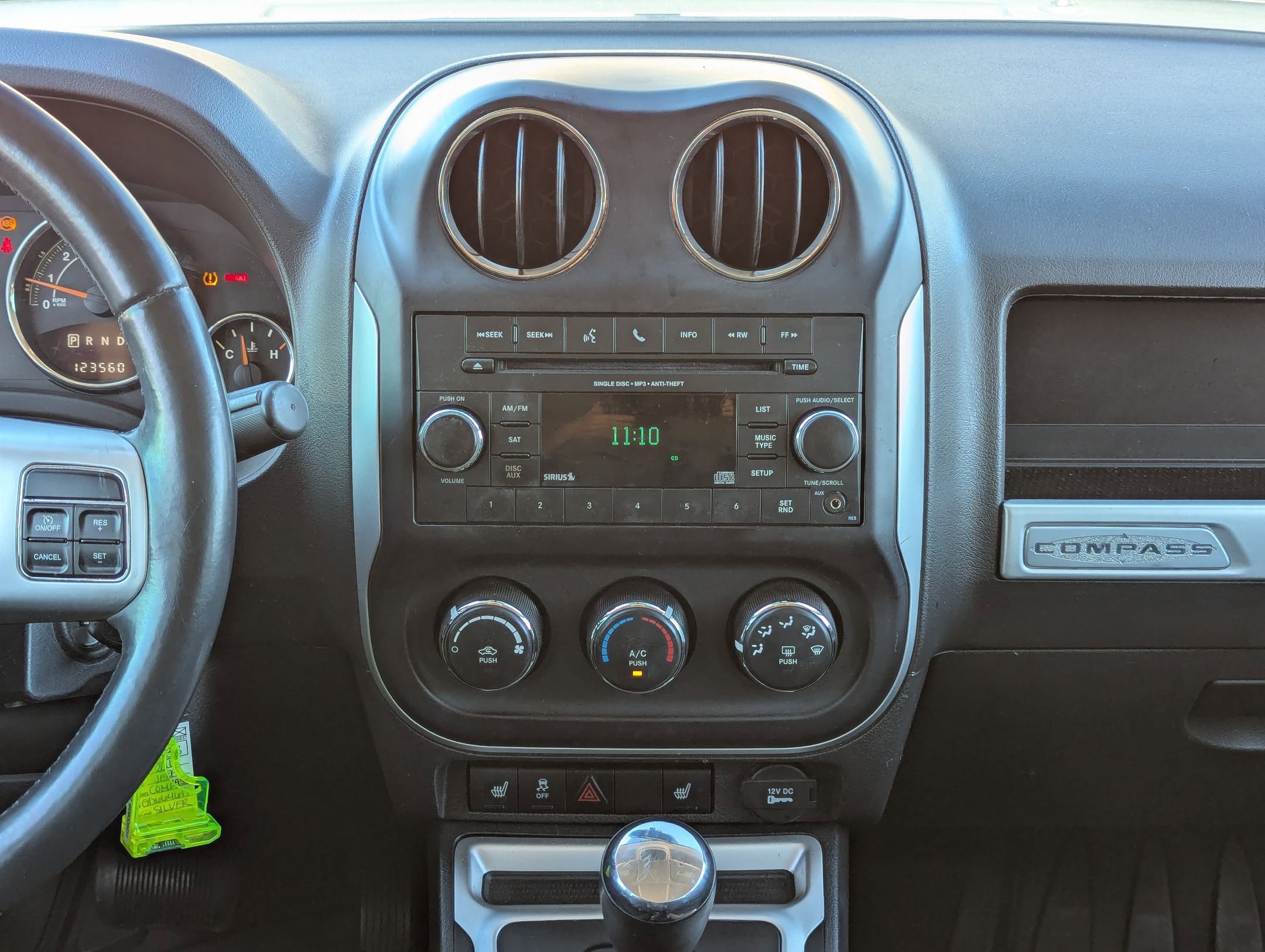 Used 2016 Jeep Compass Latitude image 17