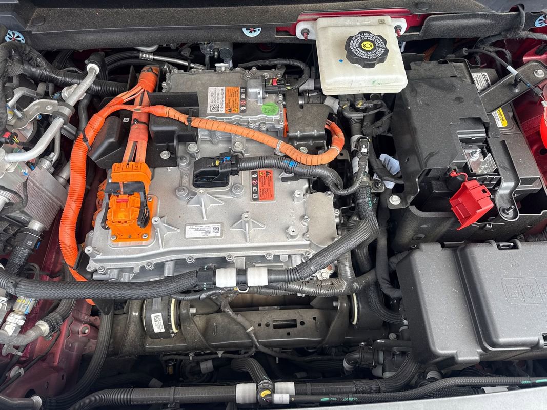 Used 2024 Chevrolet Equinox EV RS w/ Active Safety Package 3 FWD image 27