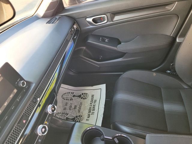 Used 2023 Honda Civic Sport image 12