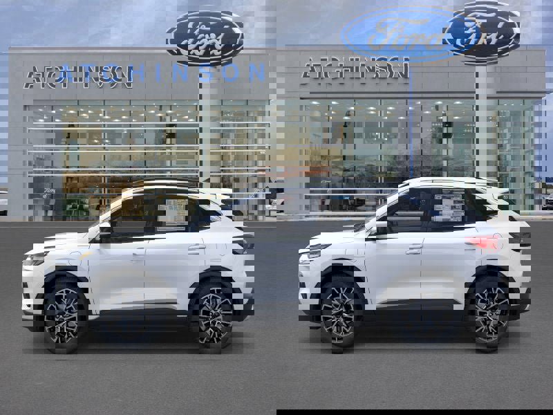 New 2026 Ford Escape SE image 3