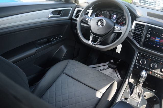 Used 2018 Volkswagen Atlas Launch Edition FWD image 2