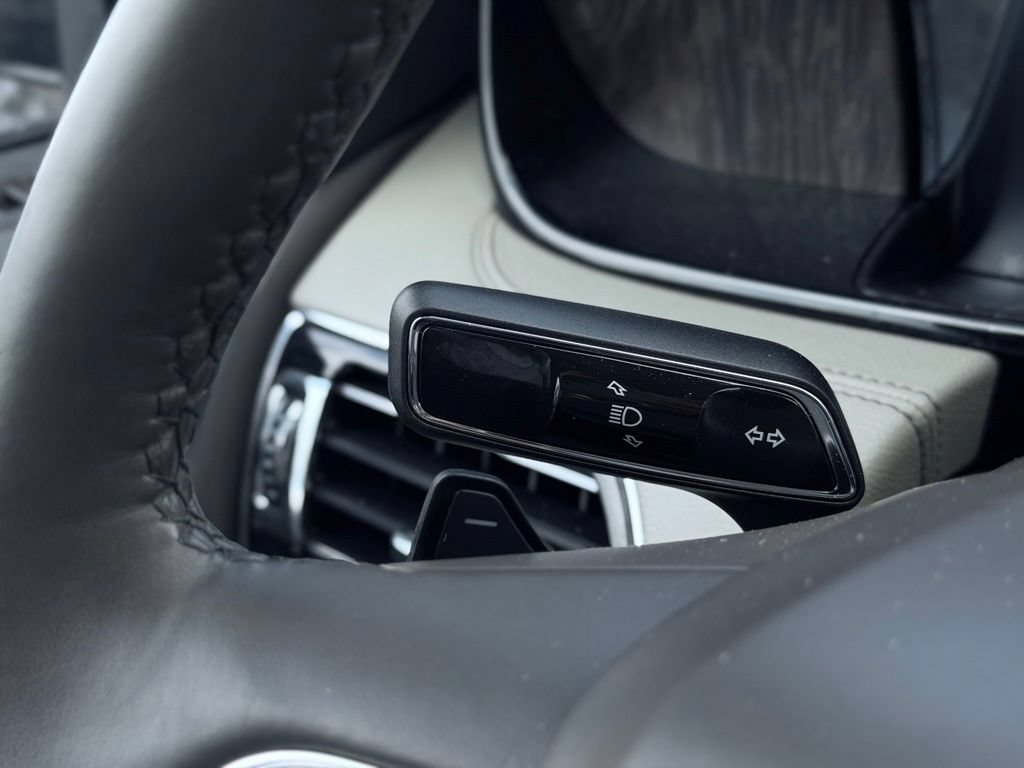 Used 2022 Lincoln Navigator 4WD image 37