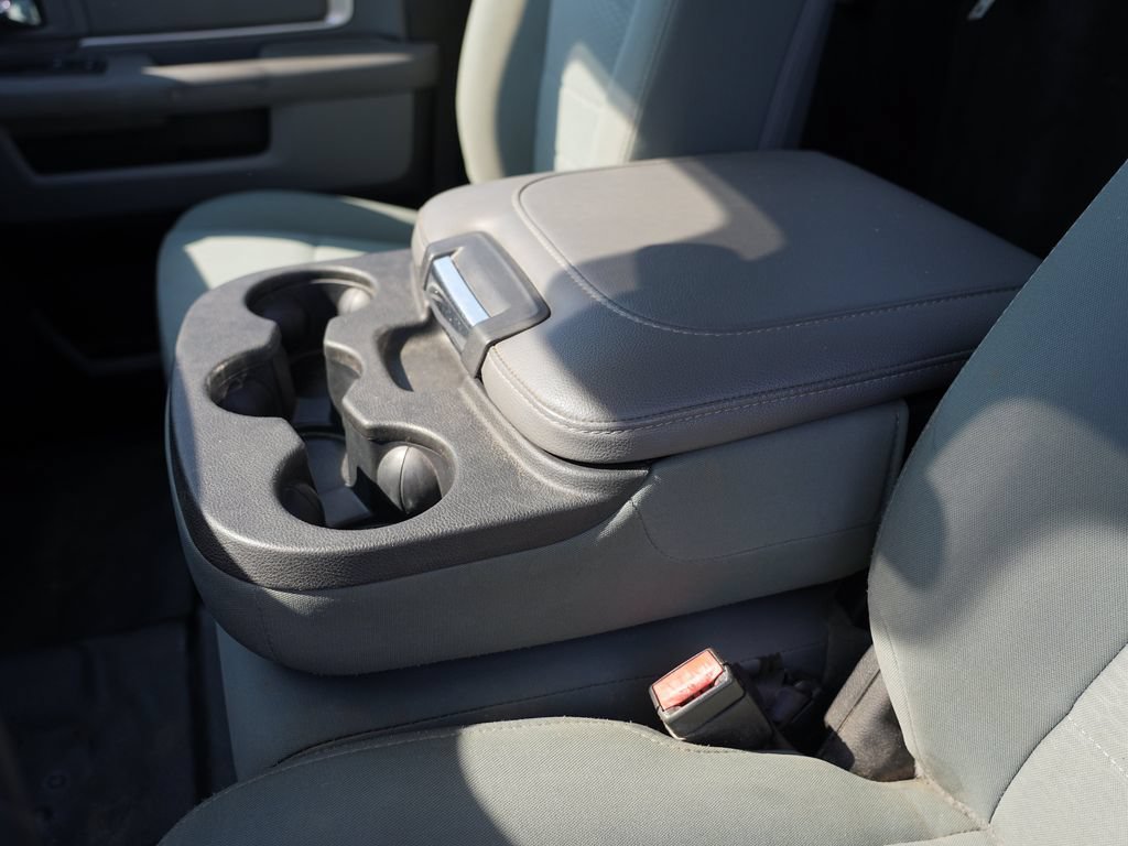 Used 2018 RAM 1500 Express AWD/4WD image 23