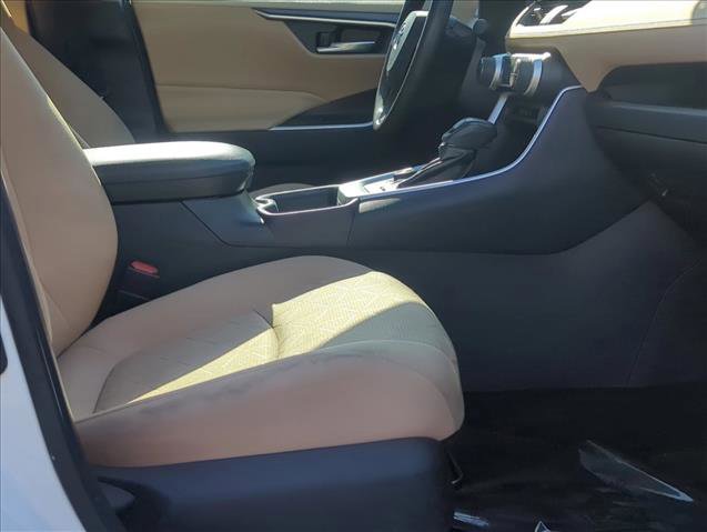 Used 2022 Toyota RAV4 XLE w/ Convenience Package image 20