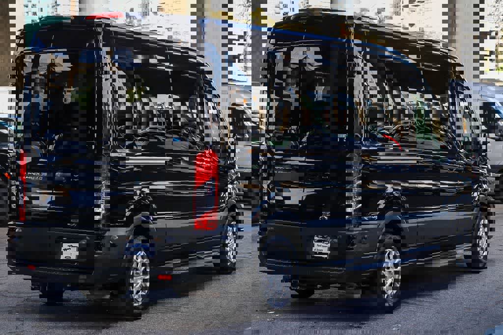 Used 2024 Ford Transit 350 XLT image 4