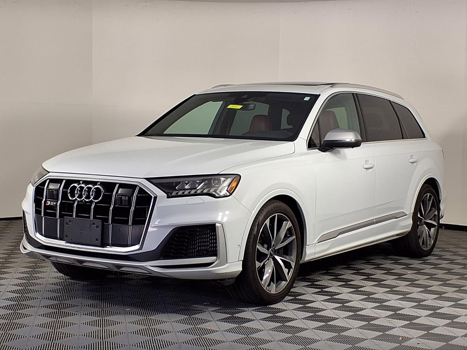 Used 2021 Audi SQ7 Premium Plus w/ Driver Assistance Package AWD/4WD image 3