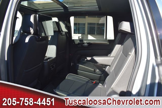 New 2026 Chevrolet Suburban Premier image 22