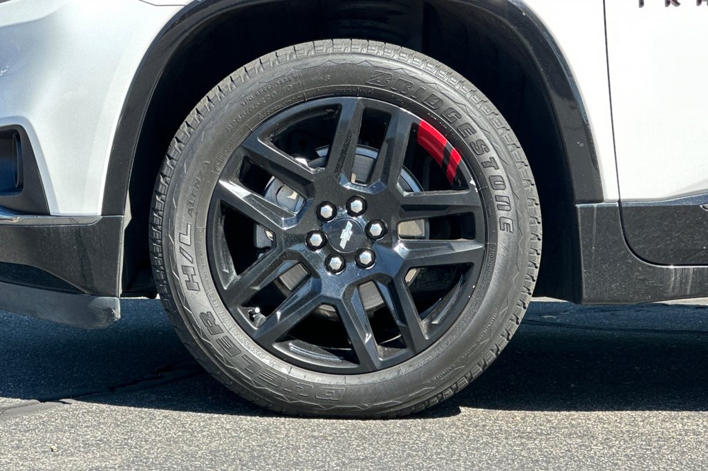 Used 2019 Chevrolet Traverse Premier w/ Redline Edition AWD/4WD image 31