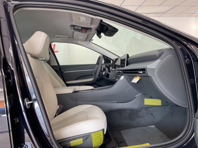 New 2026 Hyundai Sonata SEL FWD image 12
