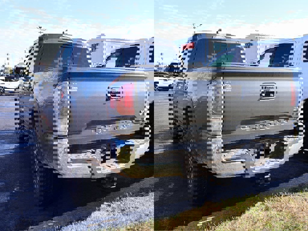 Used 2022 Toyota Tacoma 4x4 Double Cab image 17