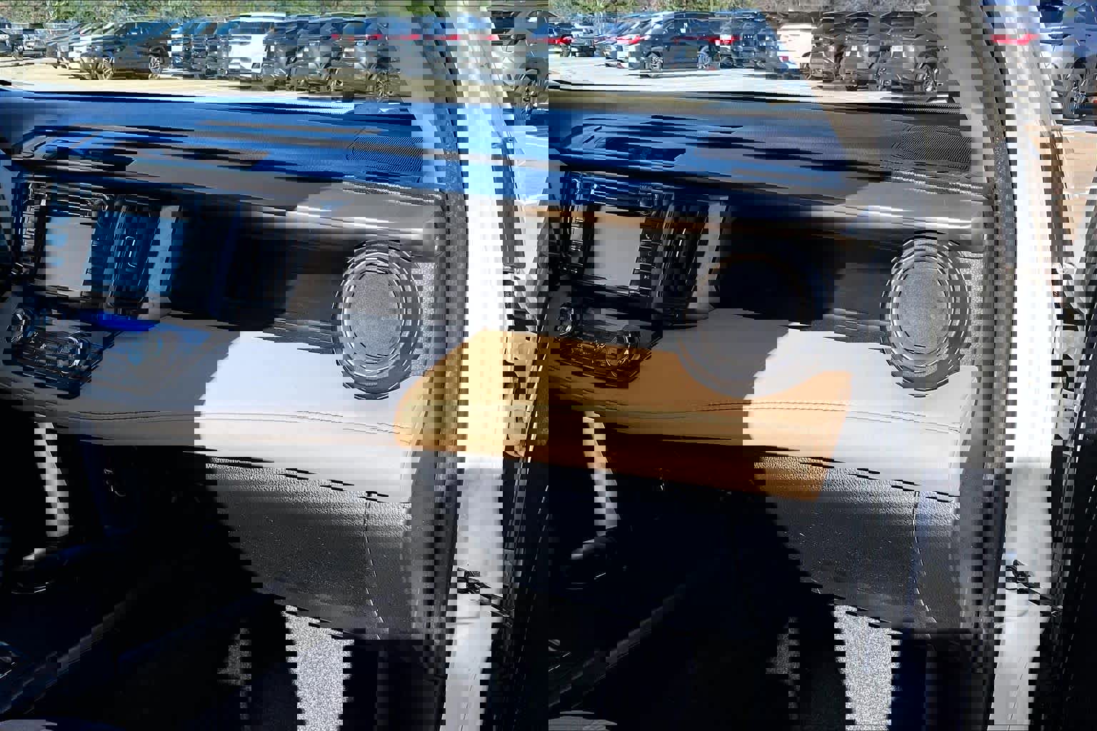 Used 2013 Toyota RAV4 XLE image 16