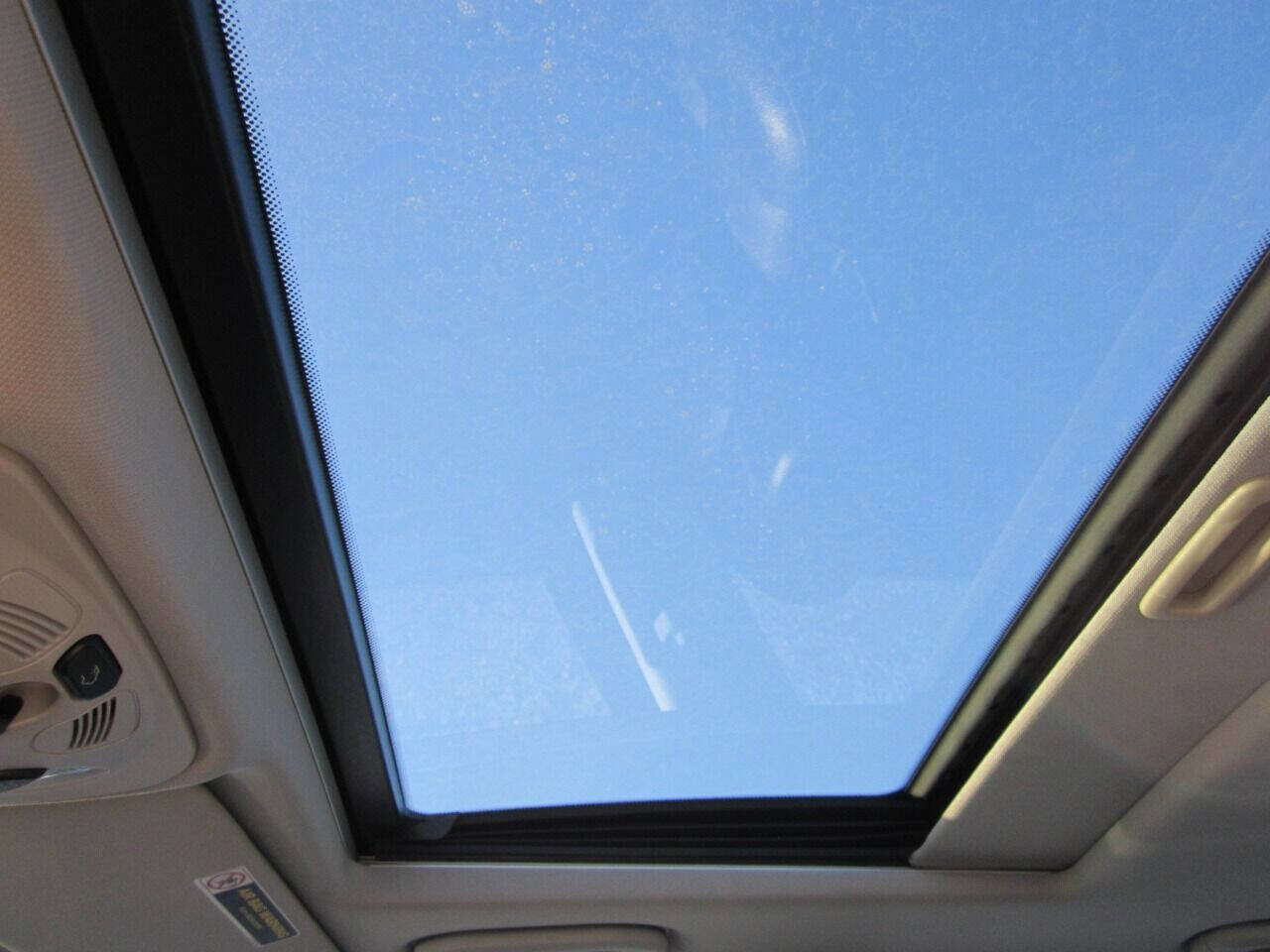 Used 2005 Mercedes-Benz C 230 Sedan image 11