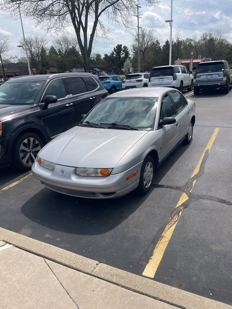 Used 2000 Saturn S-Series SL1 FWD image 1