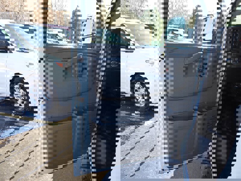 Used 2017 Chevrolet Express 2500 LS image 18