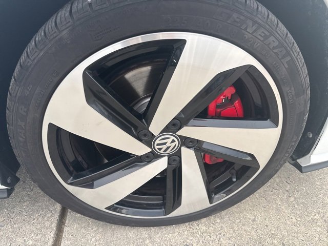 Used 2021 Volkswagen GTI S image 9