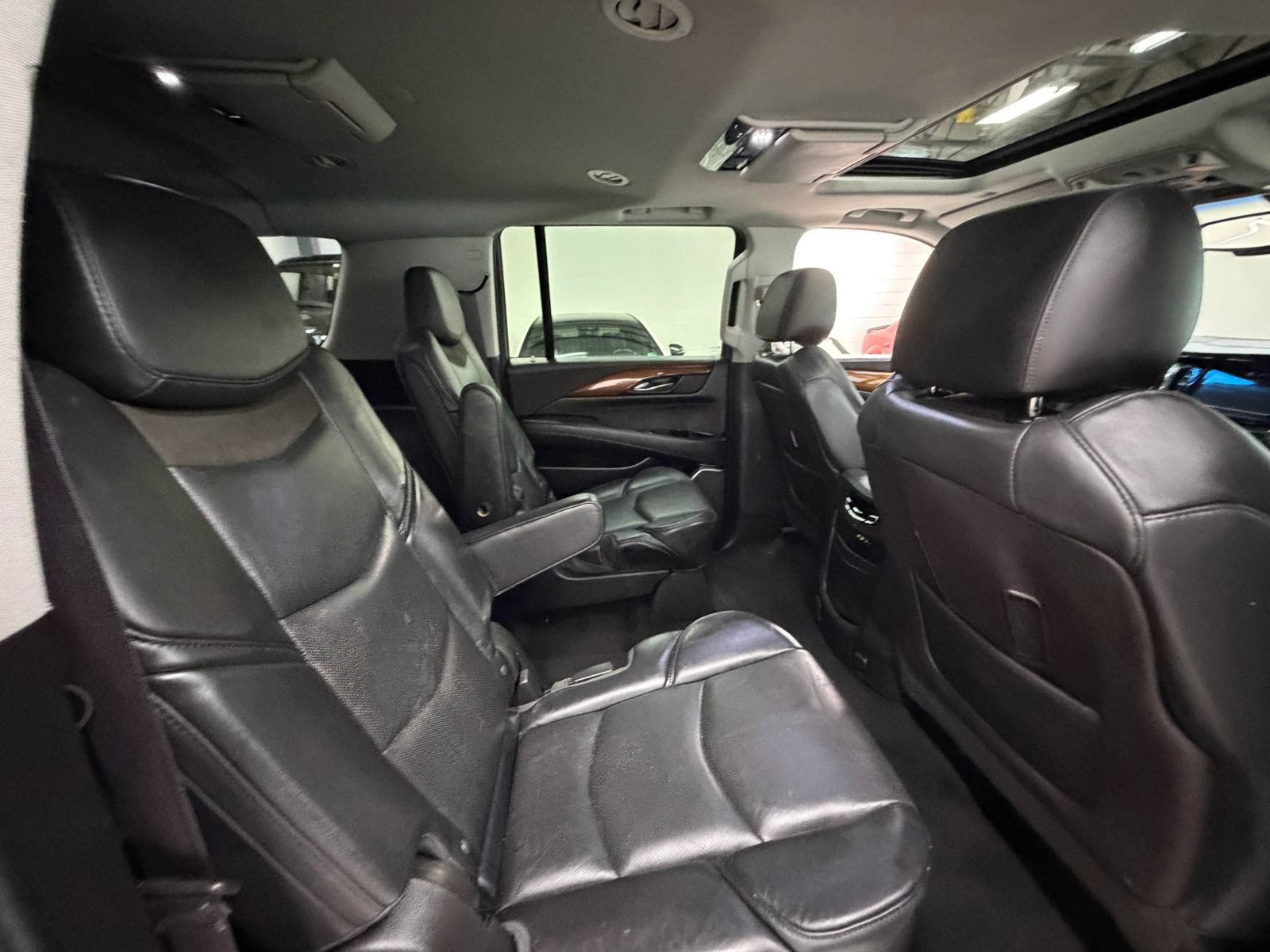 Used 2015 Cadillac Escalade ESV Premium AWD/4WD image 20