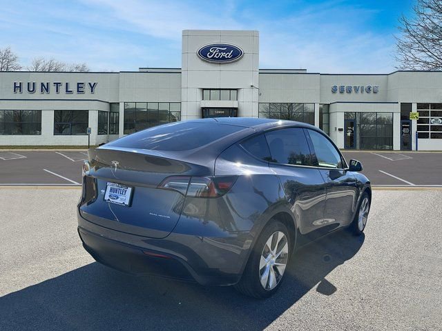 Used 2022 Tesla Model Y Long Range image 5