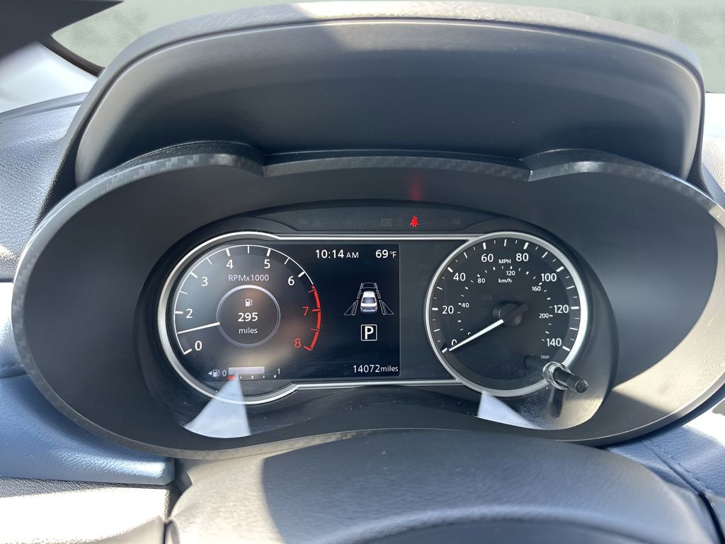 Used 2025 Nissan Versa SV image 20