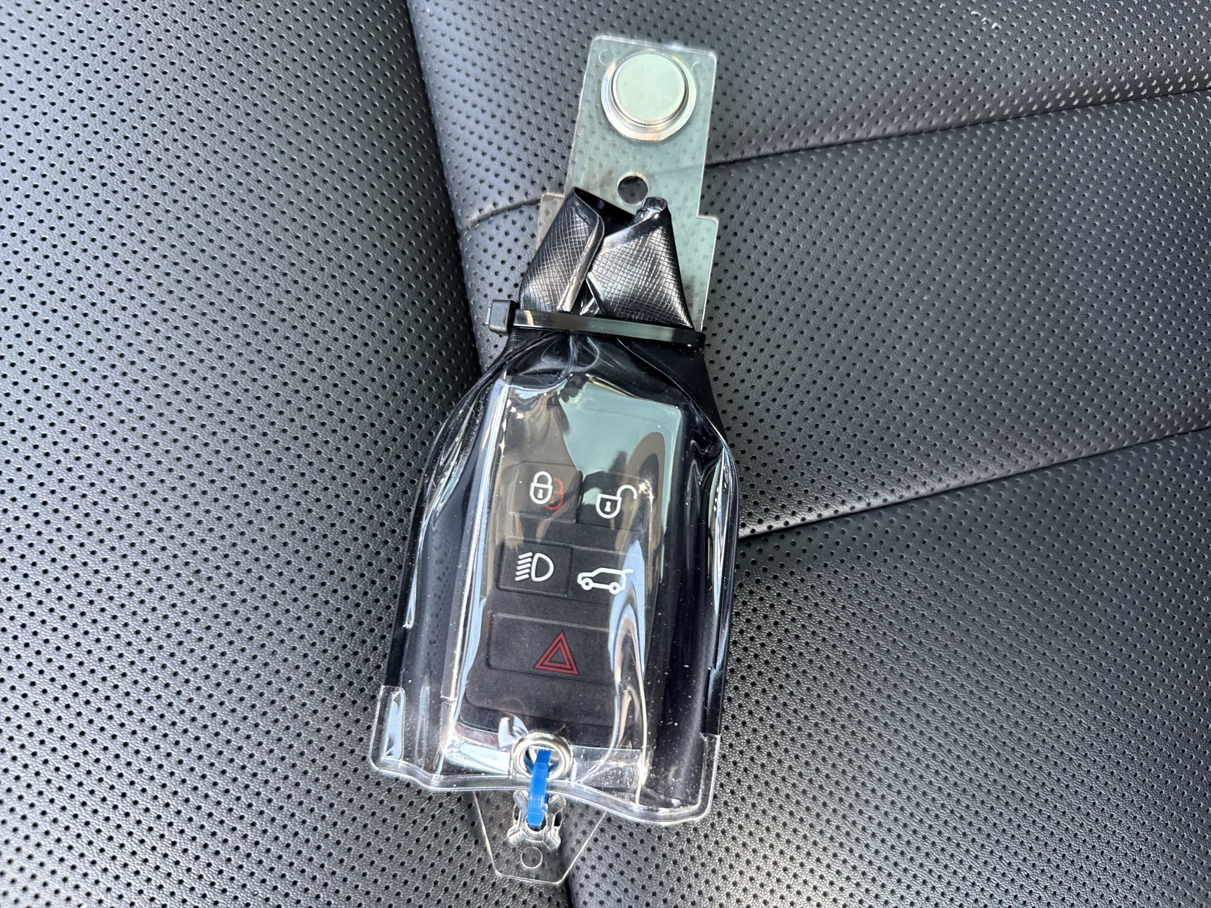 Used 2022 Land Rover Range Rover SE image 35