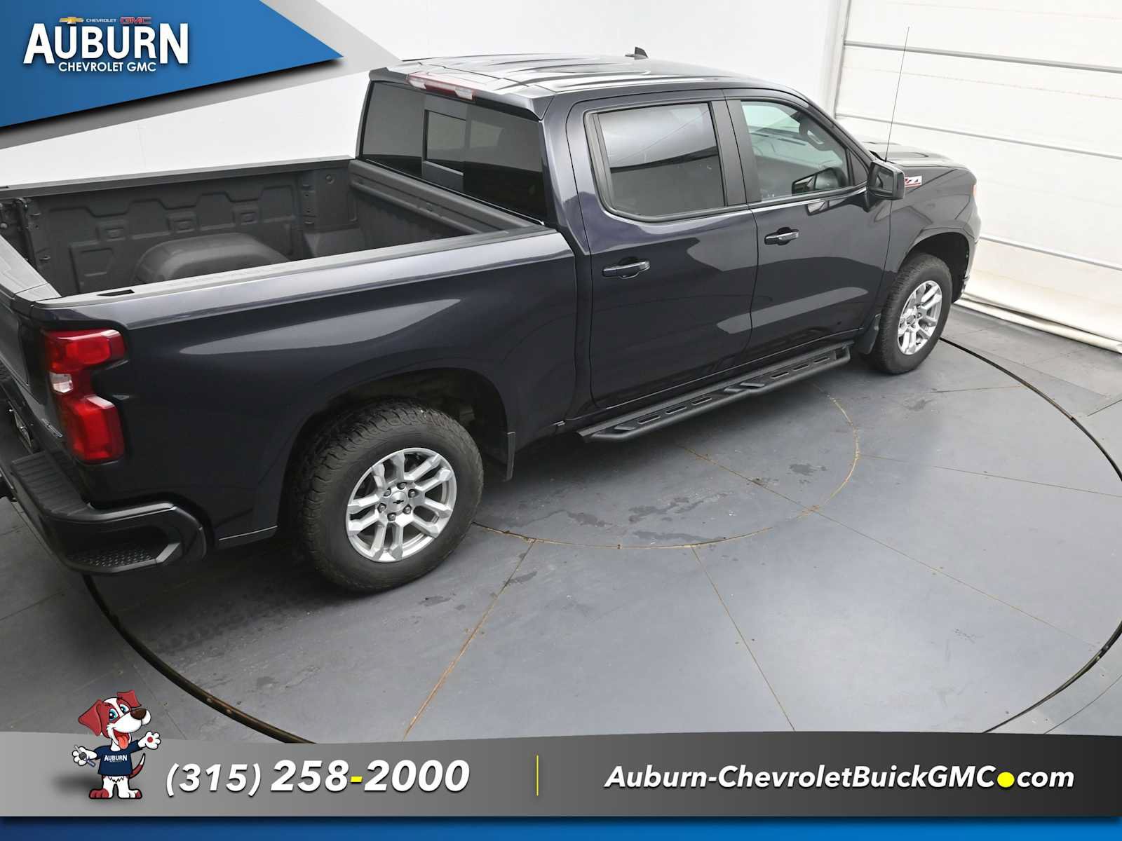Used 2024 Chevrolet Silverado 1500 RST AWD/4WD image 32